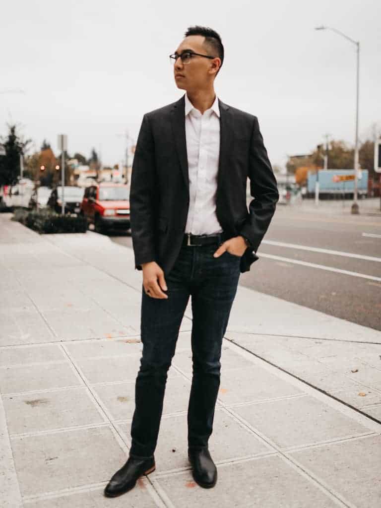 blazer with jeans and sports shoes