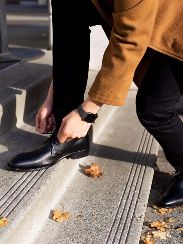 tan chukka boots with jeans