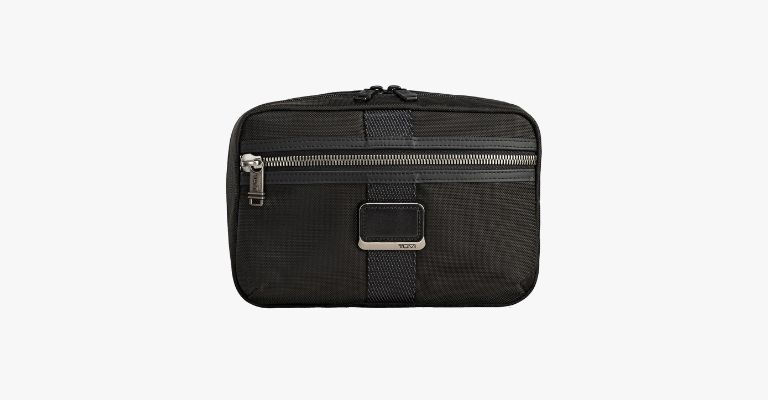 Black canvas dopp kit.