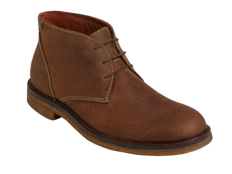 Leather chukka boot.