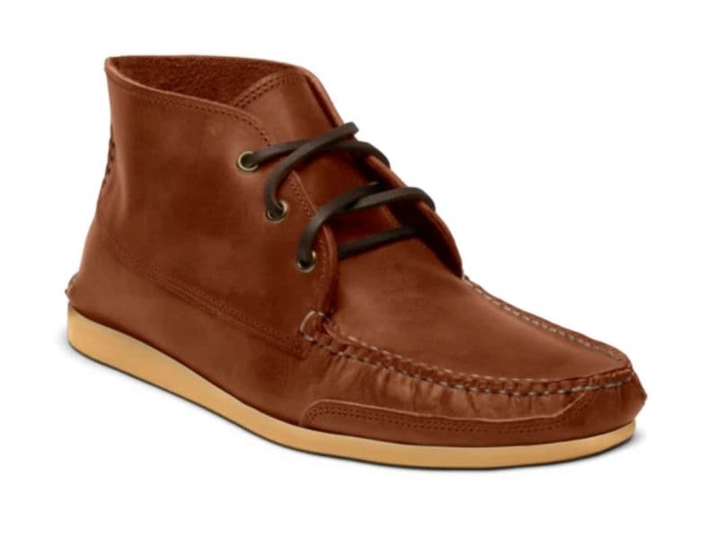 Leather chukka boot.